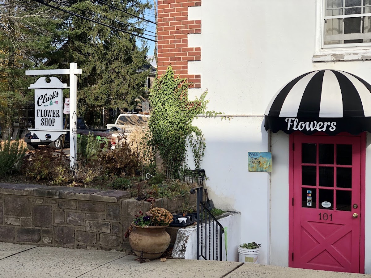 Clark's Flower Shop
