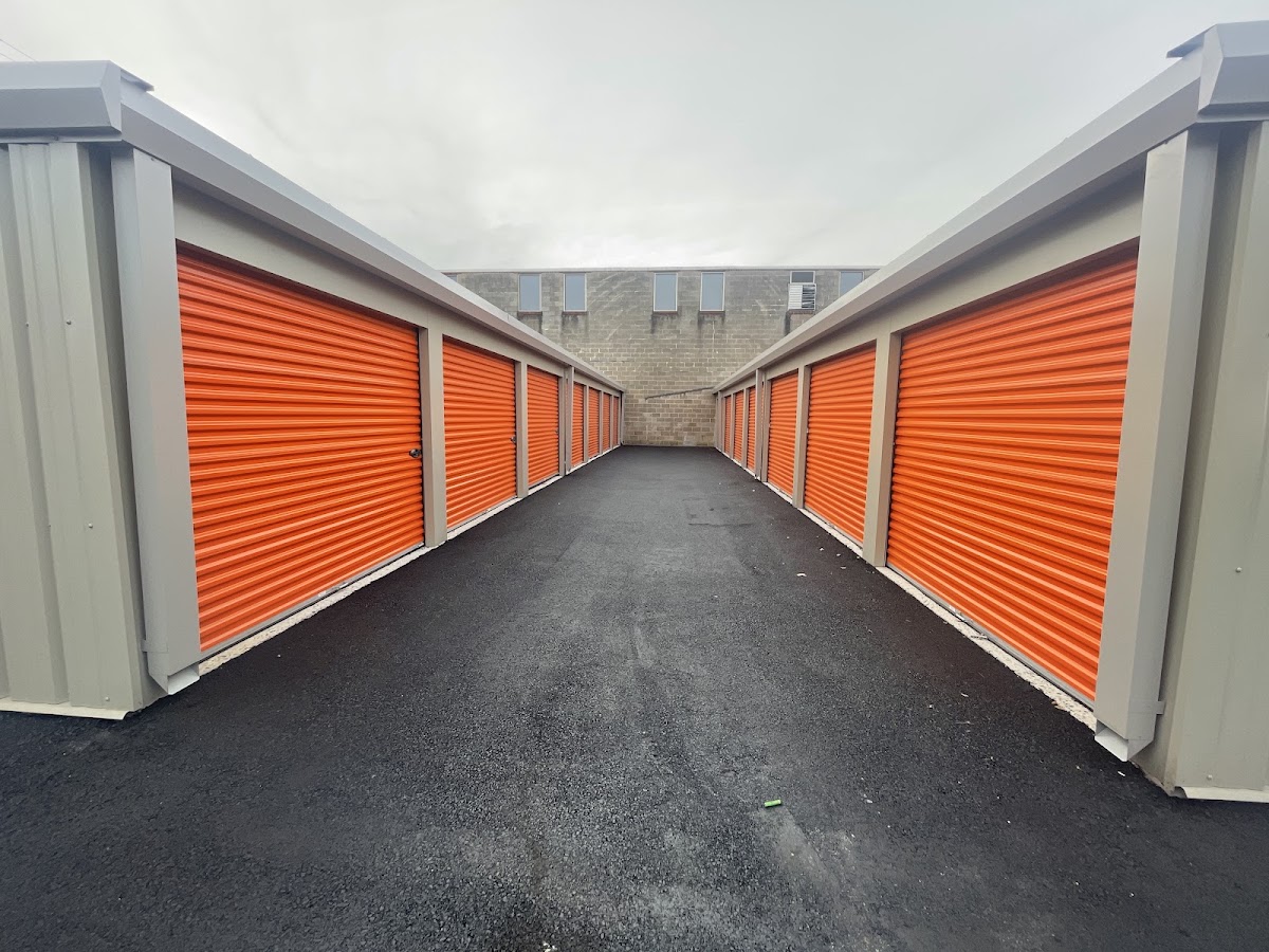 Extra Storage LLC