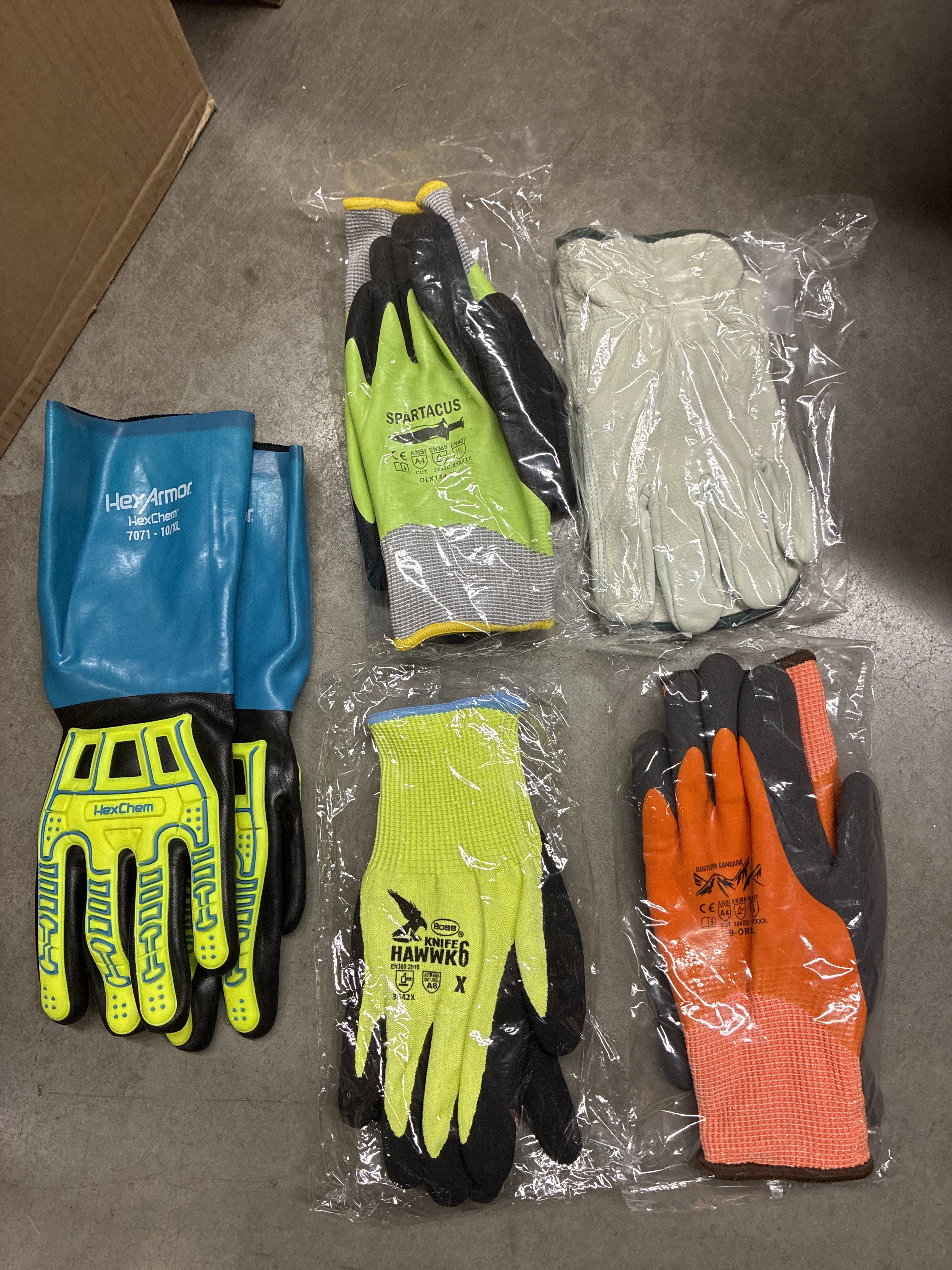 Good-Value Bulk Lot of Approx. 90 Pairs Assorted Work & Safety Gloves