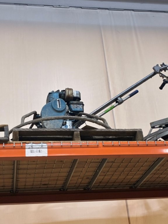 Gas Powered Concrete Finishing Machine