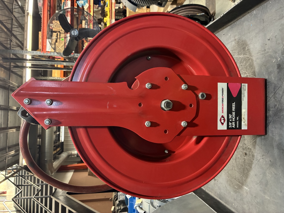 3/8" x 50' Air Hose Reel — 300 PSI